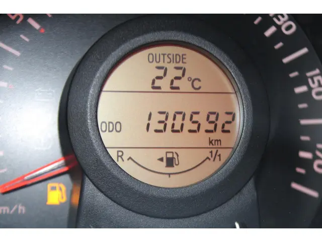 Peugeot 108 1.0 e-VTi Access 2014 Benzine 16