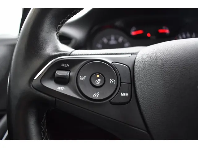 Opel Crossland X 1.2 Turbo Online Edition 2018 Benzine 25