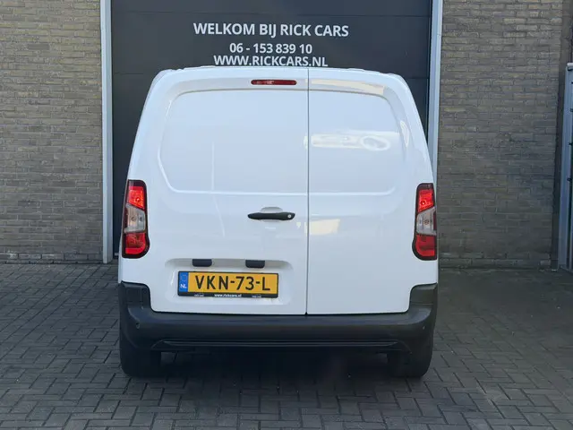 Peugeot Partner 1.2 PureTech Premium 2021 Benzine 11