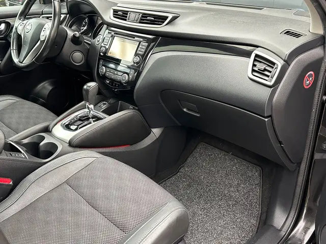 Nissan QASHQAI 1.2 Tekna 2014 Benzine 14