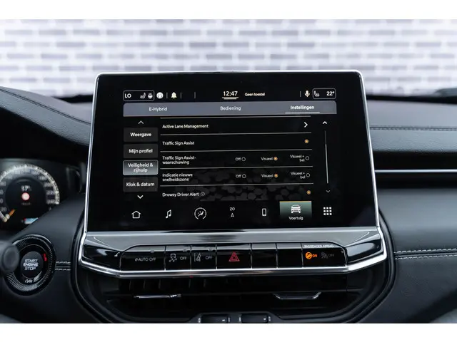 Jeep Compass 1.5T e-Hybrid Limited 2023 Hybride Benzine 49