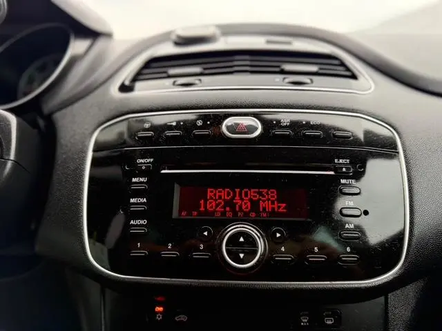 Fiat Punto Evo 0.9 TwinAir Sport*NAP*APK*PDC* 2013 Benzine 23