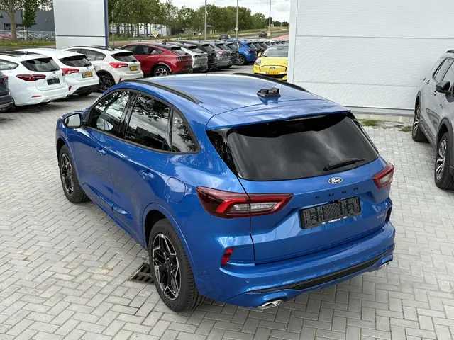 Ford Kuga 2.5 PHEV ST-Line X 2026 Hybride Benzine 6