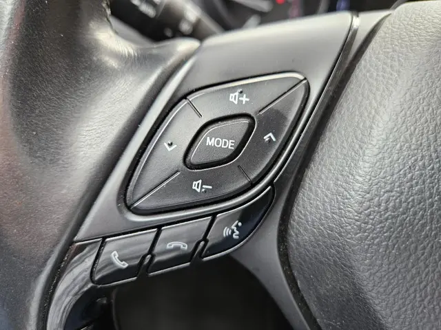 Toyota C-HR 1.2 Active 2018 Benzine 16