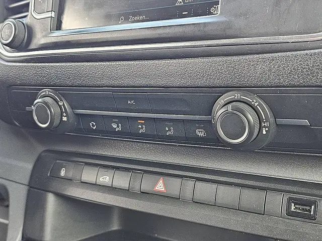 Peugeot Expert 2.0 2019 Diesel 10