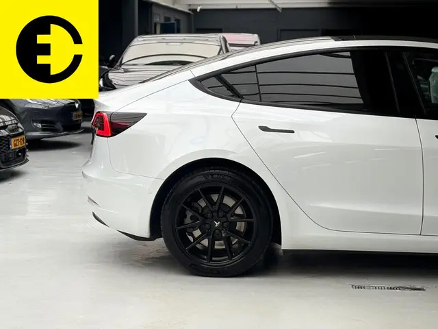 Tesla Model 3 Standard RWD Plus 60 kWh 2021 Elektrisch 41