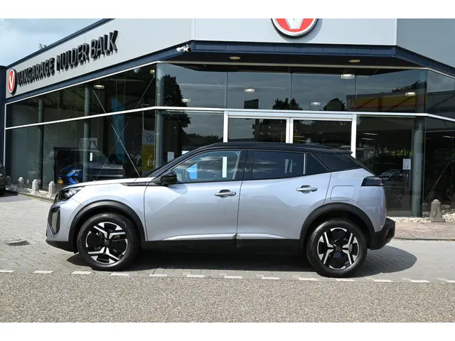 Peugeot 2008 1.2 Hybrid 136 GT 2024 Hybride Benzine 2