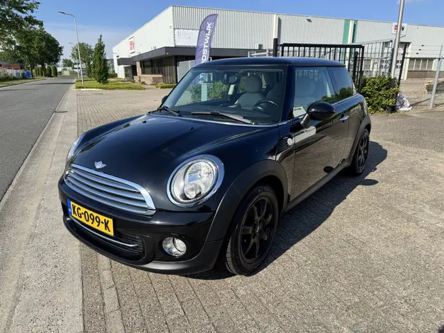 MINI Cooper Mini 1.6 Chili*LEER*CRUISE*CLIMATE* 2012 Benzine 2