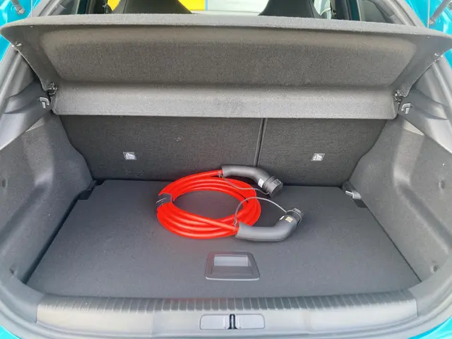 Opel Mokka-e Electric 54 kWh 281pk GSE 2026 Elektrisch 34