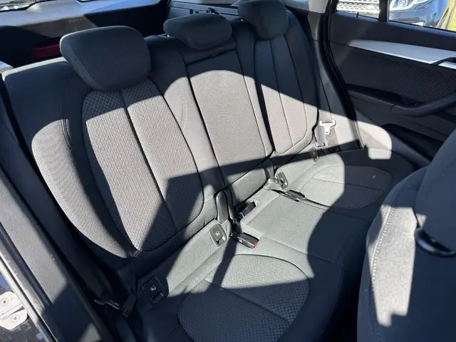 BMW X1 xDrive20i High Executive 2018 Benzine 33