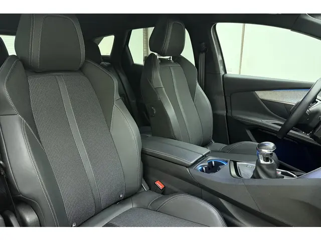 Peugeot 3008 1.2T 130pk GT 2024 Benzine 5