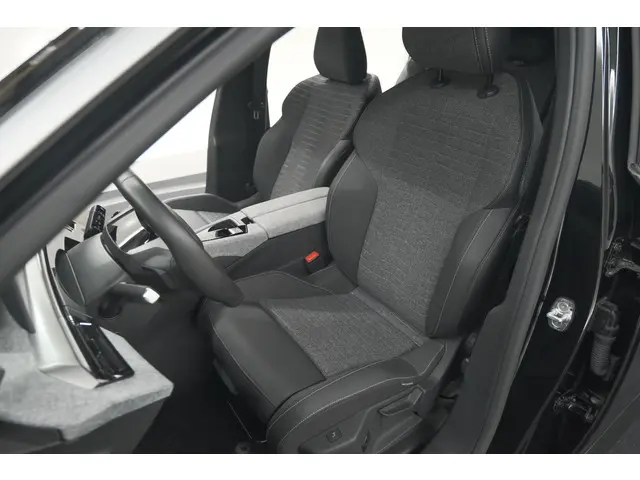 Peugeot 5008 1.2 Hybrid 136 Allure 2025 Hybride Benzine 23