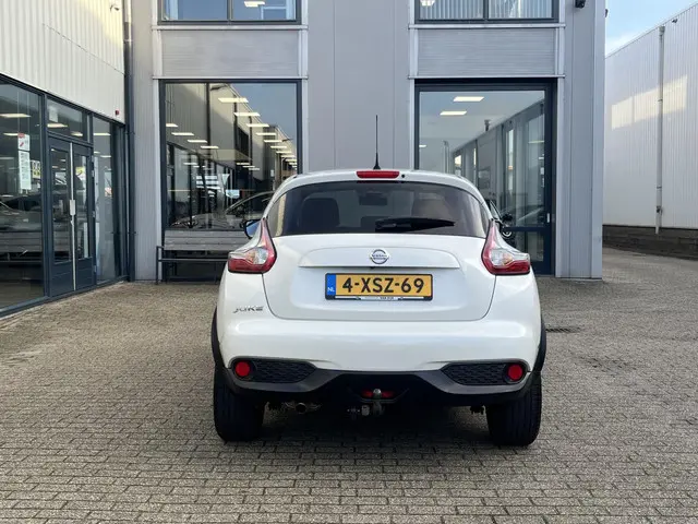 Nissan Juke 1.2 DIG-T S/S Connect Edition 2014 Benzine 18
