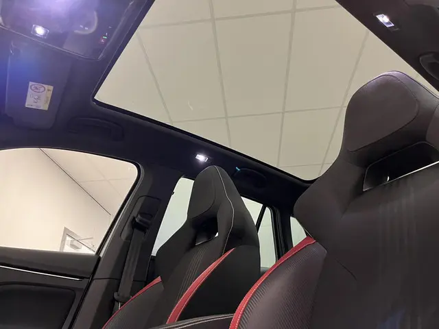 Škoda Kamiq 1.5 TSI ACT Monte Carlo Sport 2023 Benzine 33