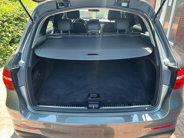 Mercedes-Benz GLC 250 d 4MATIC Edition 1 2016 Diesel 13