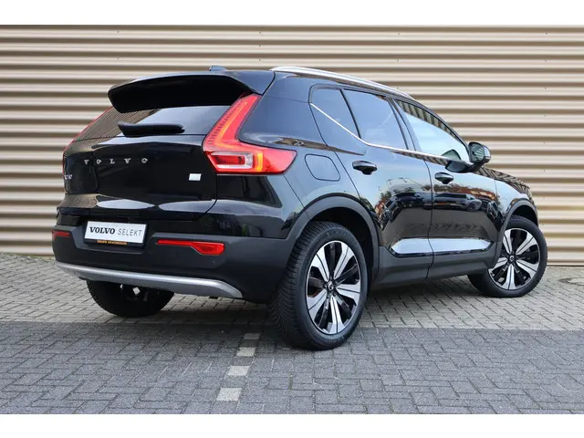 Volvo XC40 T4 Plug-in hybrid Core Bright 2022 Benzine 4