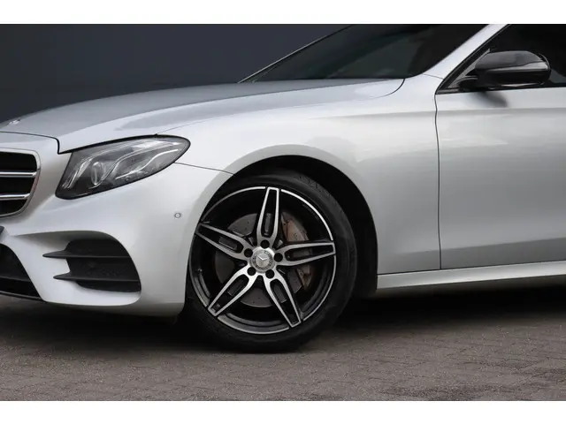 Mercedes-Benz E-Klasse 200 AMG Line | 2017 Benzine 17