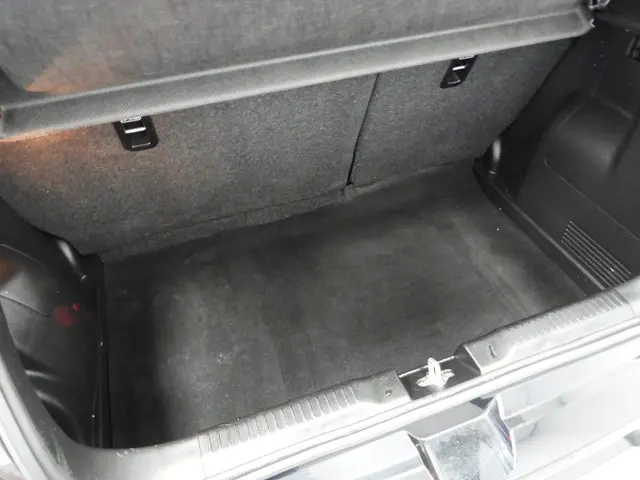 Suzuki Swift 1.2 Select 2019 Benzine 19