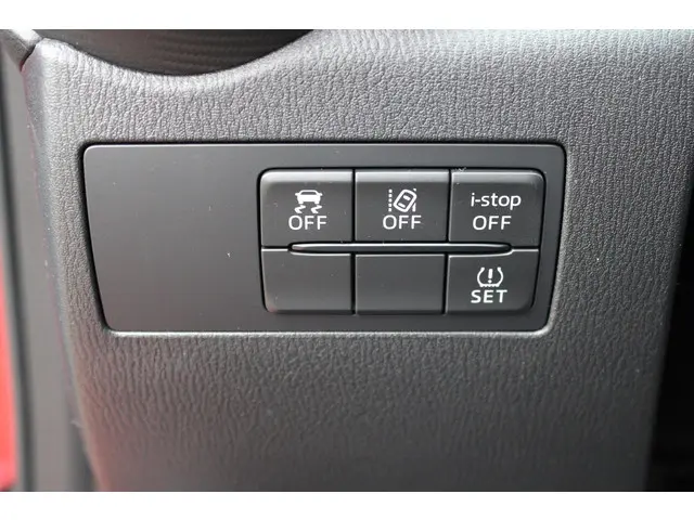 Mazda 2 1.5 e-SkyActiv-G 90 Homura 2025 Benzine 14