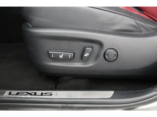 Lexus NX 300h AWD F Sport Line 2014 Hybride Benzine 41