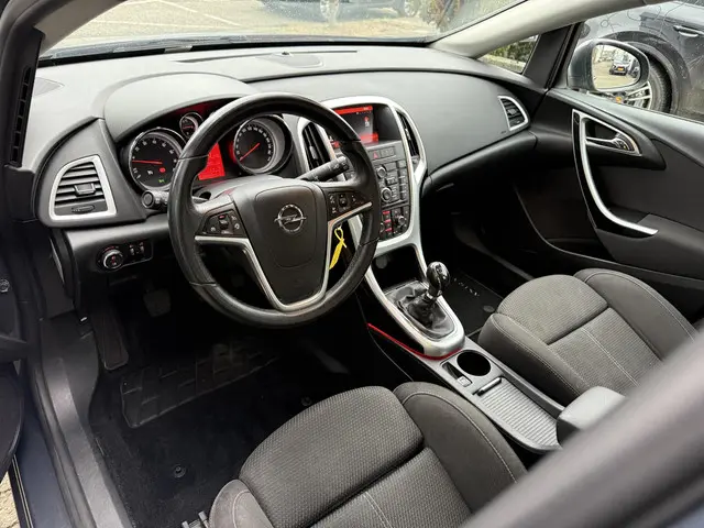 Opel Astra Sports Tourer 1.4 Turbo Cosmo 2014 Benzine 6