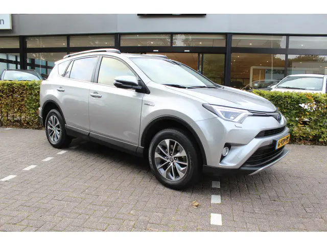 Toyota RAV4 2.5 Hybrid Energy 2018 Hybride Benzine 13