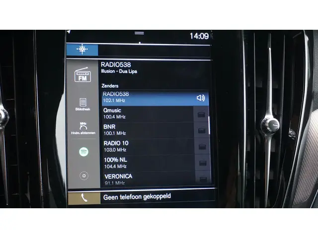 Volvo V60 2.0 T5 250pk R-Design 2019 Benzine 20