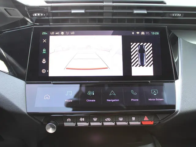 Peugeot 308 HYBRID 145 e-DCS6 GT 2025 Hybride Benzine 20