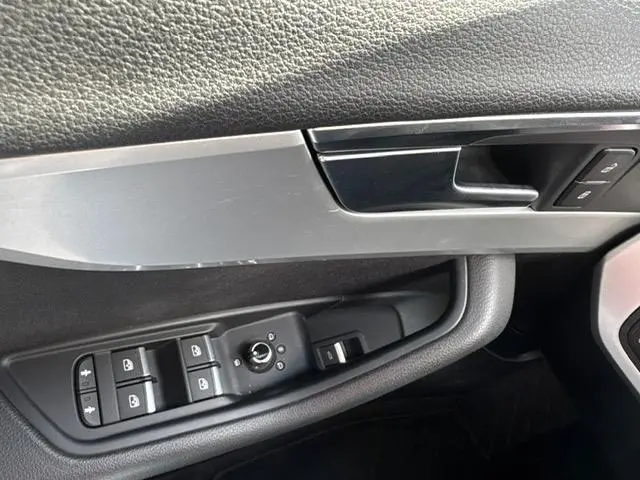 Audi A4 Avant 1.4 TFSI automaat 2018 Benzine 25
