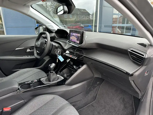 Peugeot 208 1.2 Turbo 100 PK Allure 2025 Benzine 40