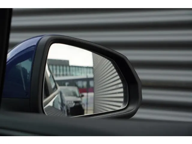 BMW 2 Serie Active Tourer 220i 2023 Hybride Benzine 40