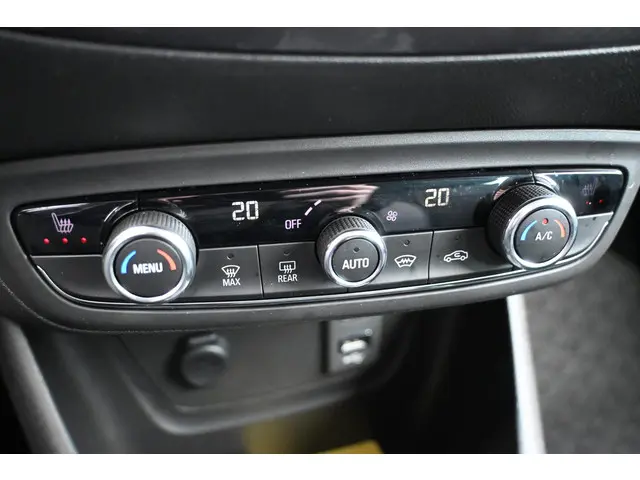 Opel Crossland X 1.2 Turbo Innovation 2020 Benzine 19