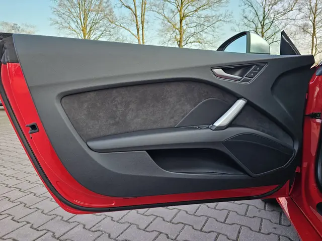 Audi TT 1.8 TFSI Pro Line S-line Sport 2016 Benzine 37