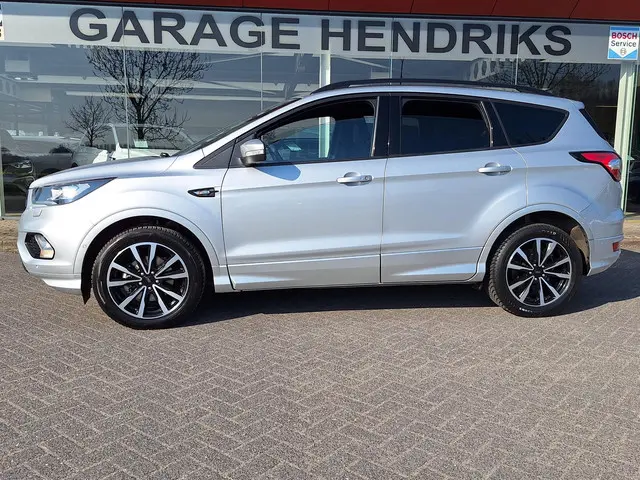 Ford Kuga 1.5 ST Line X-Pack 2019 Benzine 6