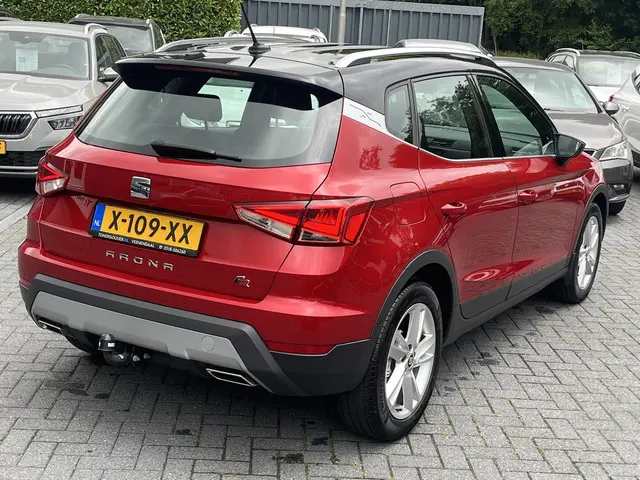 SEAT Arona 1.0 TSi DSG FR Business Intense 2021 Benzine 3