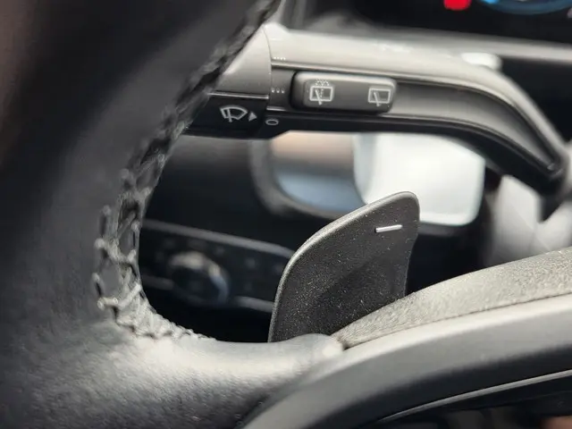 Mercedes-Benz GLB 180 Business Line 2023 Benzine 14