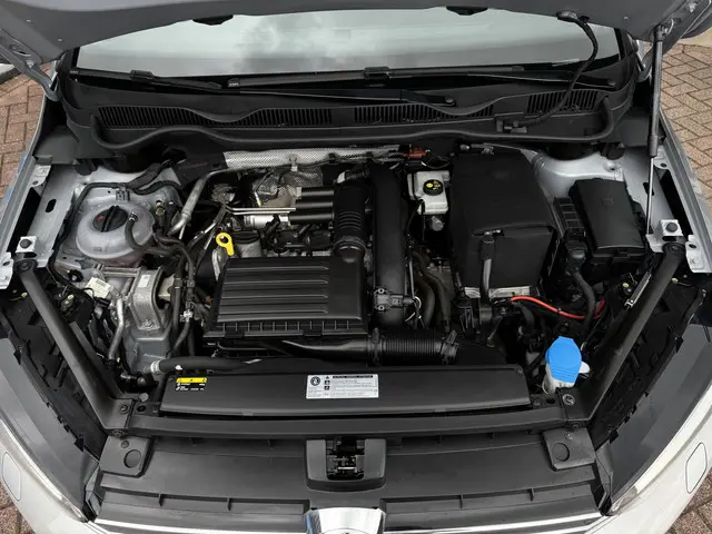 Volkswagen Golf Sportsvan 1.2 TSI Highline 2017 Benzine 30