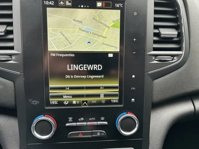 Renault Mégane Estate 1.3 TCe Limited 2020 Benzine 16