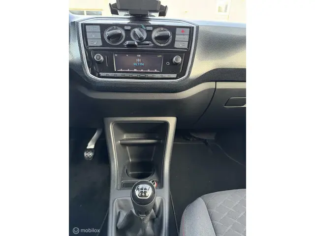 Volkswagen up! 1.0 BMT up! beats 2019 Benzine 15