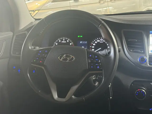 Hyundai Tucson 1.6 GDi Anniversary Edition 2018 Benzine 27