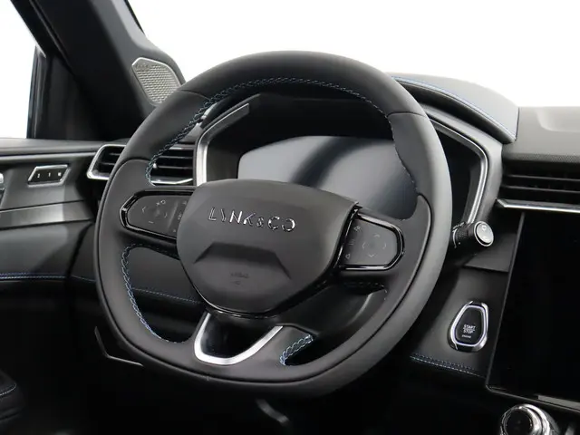 Lynk & Co 01 1.5 2024 Hybride Benzine 13