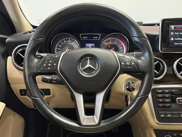 Mercedes-Benz GLA 250 2014 Benzine 19