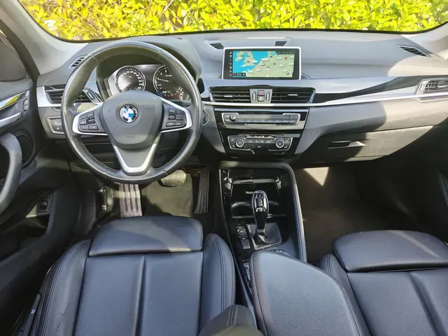 BMW X1 SDrive18i High Executive 2019 Benzine 15