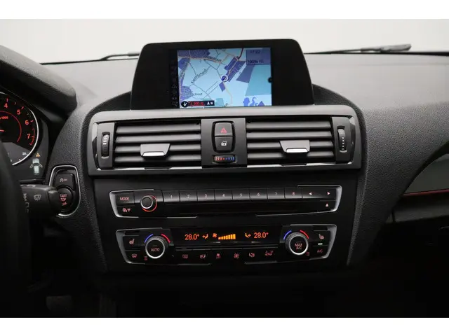 BMW 1 Serie 114i EDE Executive 2013 Benzine 20