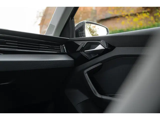 Audi A1 Sportback 35 TFSI S Line 2019 Benzine 18