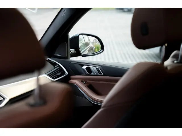 BMW X5 XDrive40i High Executive 2020 Benzine 51