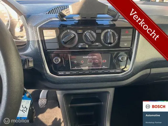 Volkswagen up! 1.0 BMT move up! 2016 Benzine 12