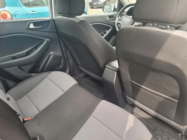 Hyundai i20 1.0 T-GDI Comfort 2017 Benzine 11