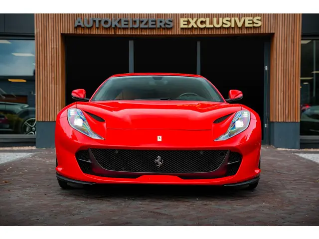 Ferrari 812 Superfast 6.5 V12 HELE 2019 Benzine 3