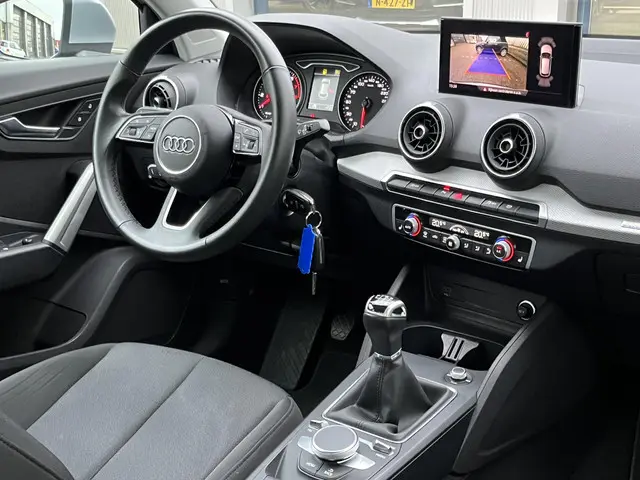 Audi Q2 30 TFSI Business Edition 2021 Benzine 51